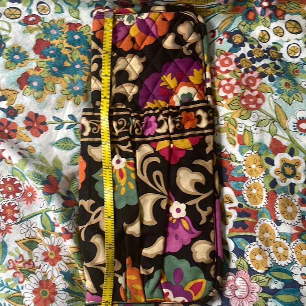 Vera Bradley Kitchen mitt or travel bag silver like heat resistance inside